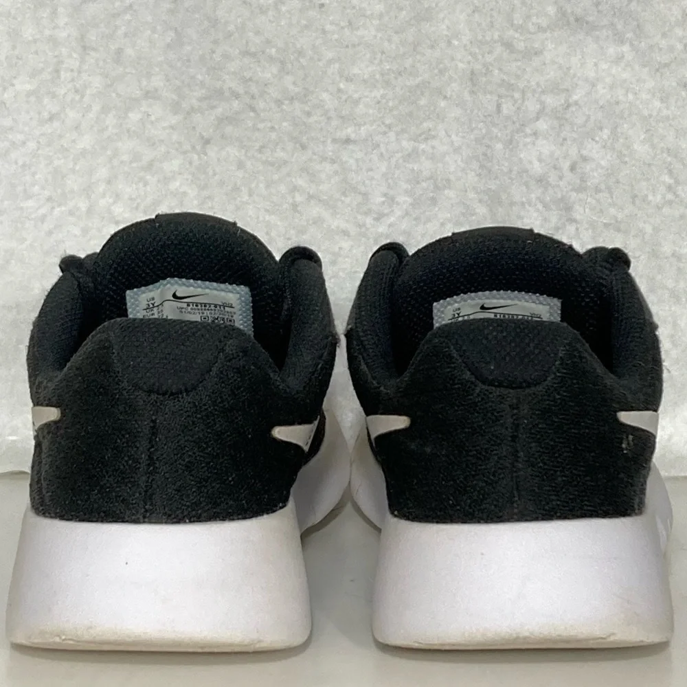 Nike Kids Black/White Tanjun Running Athletic Sneakers Shoes Size 3Y